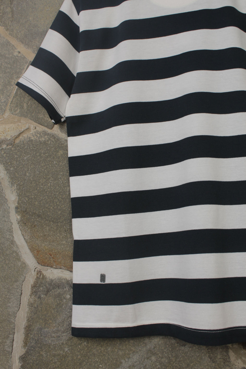 Blanco / Azul Oscuro