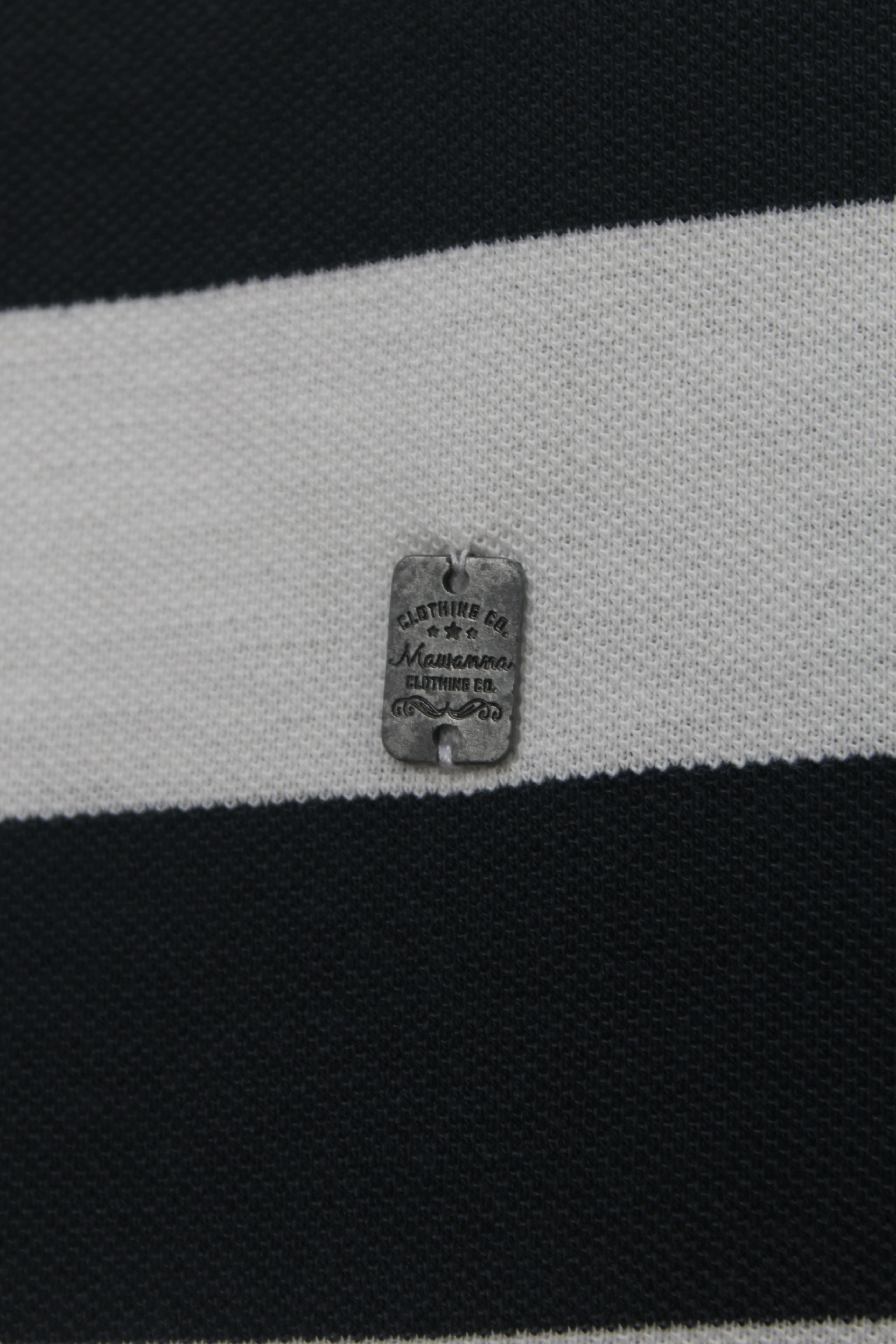 Blanco / Azul Oscuro