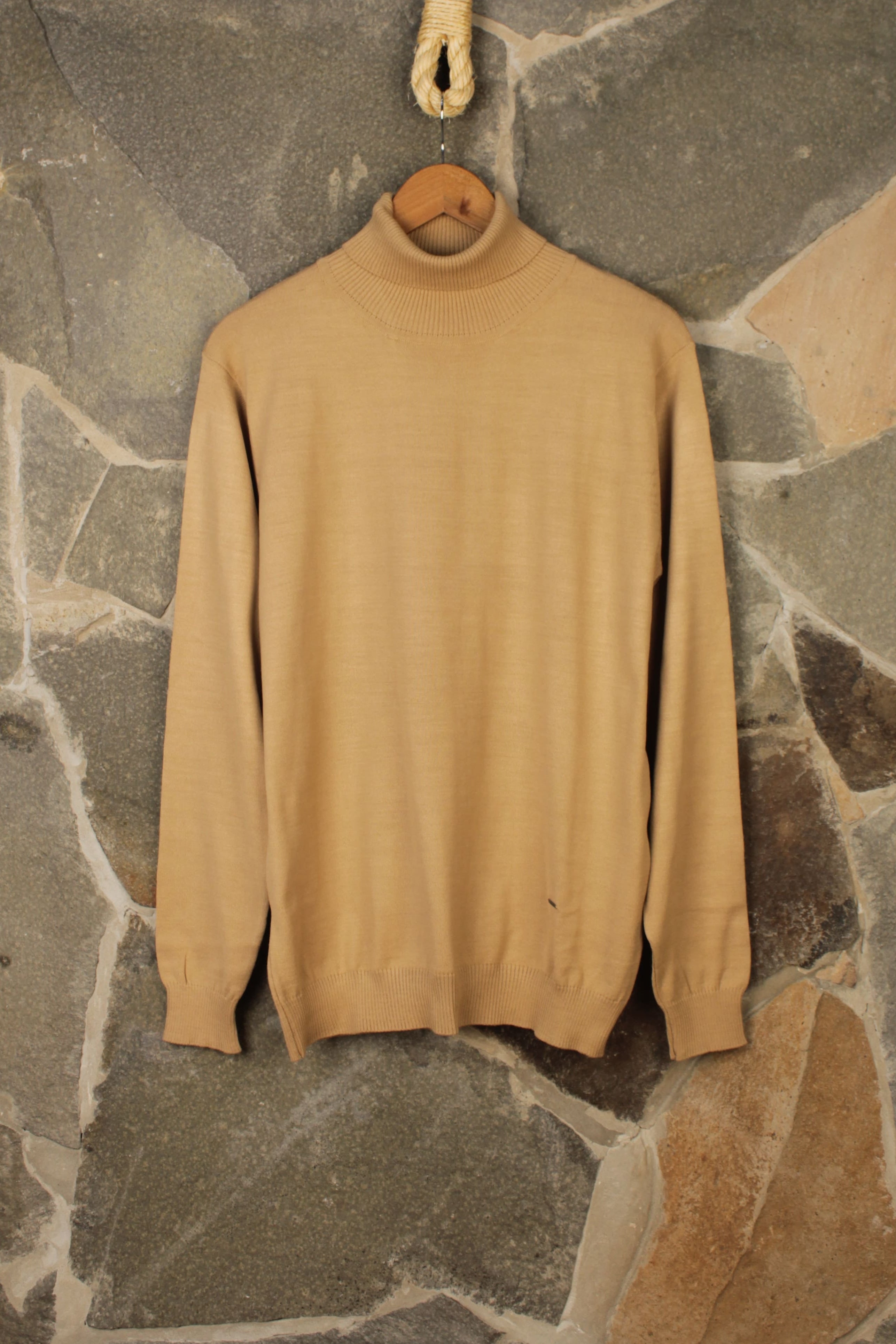 Cuello Alto Hilo – Camel