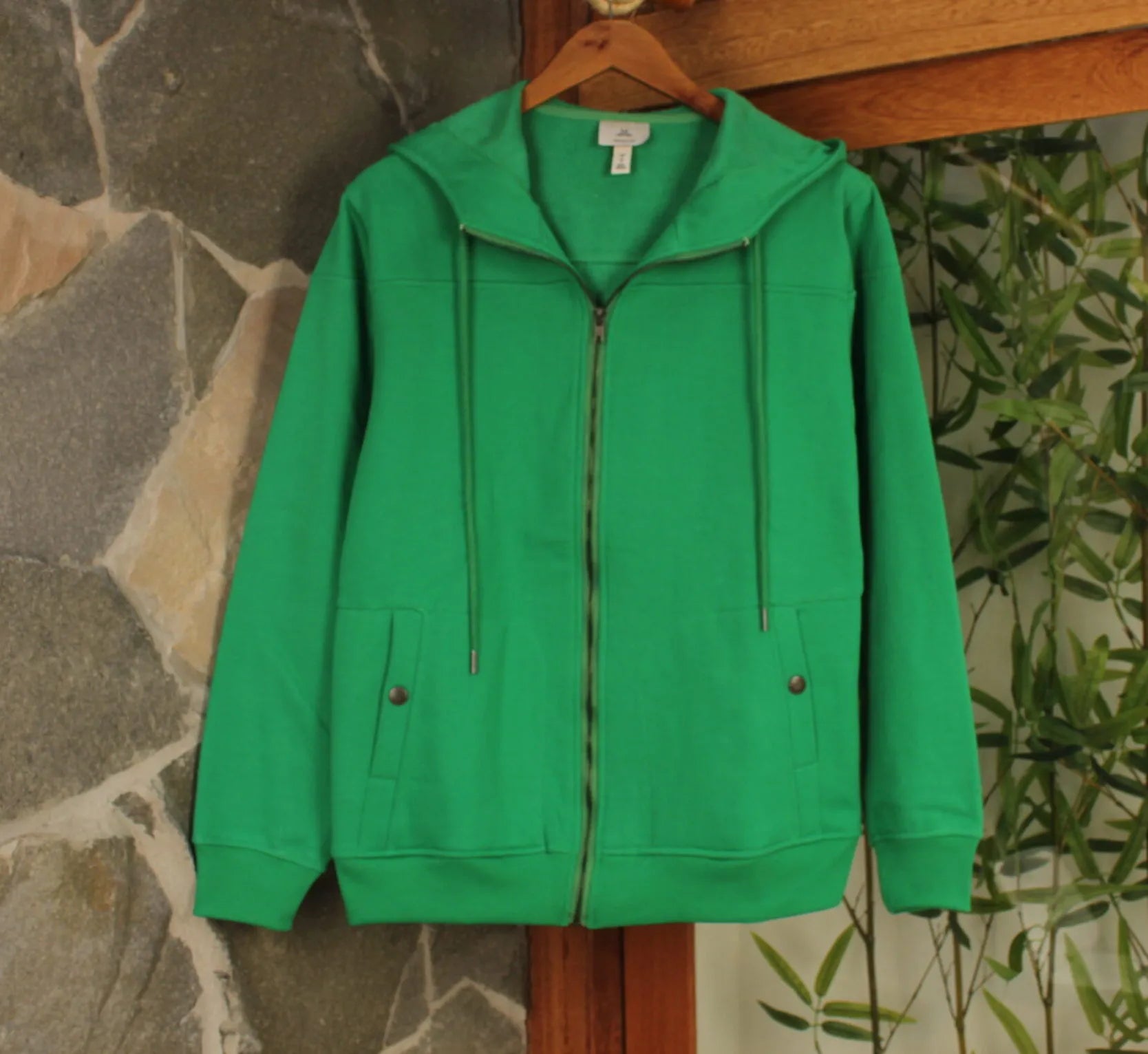 Polera Capucha – Verde Perico