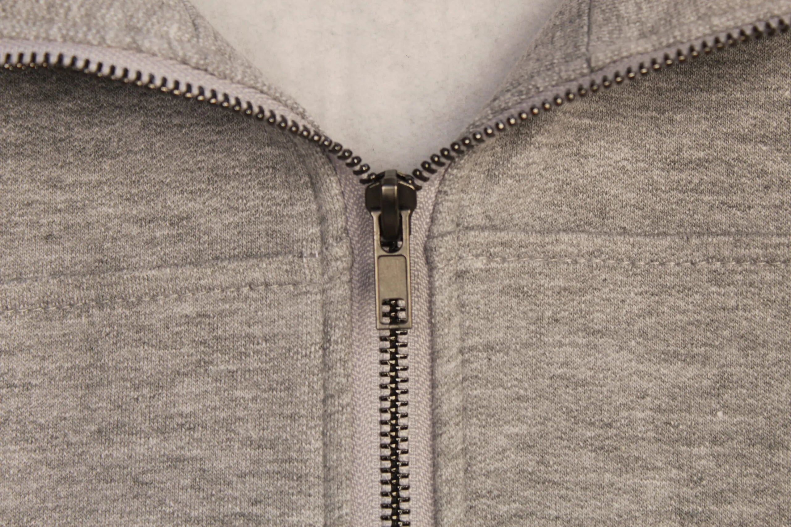 Polera Capucha – Plomo