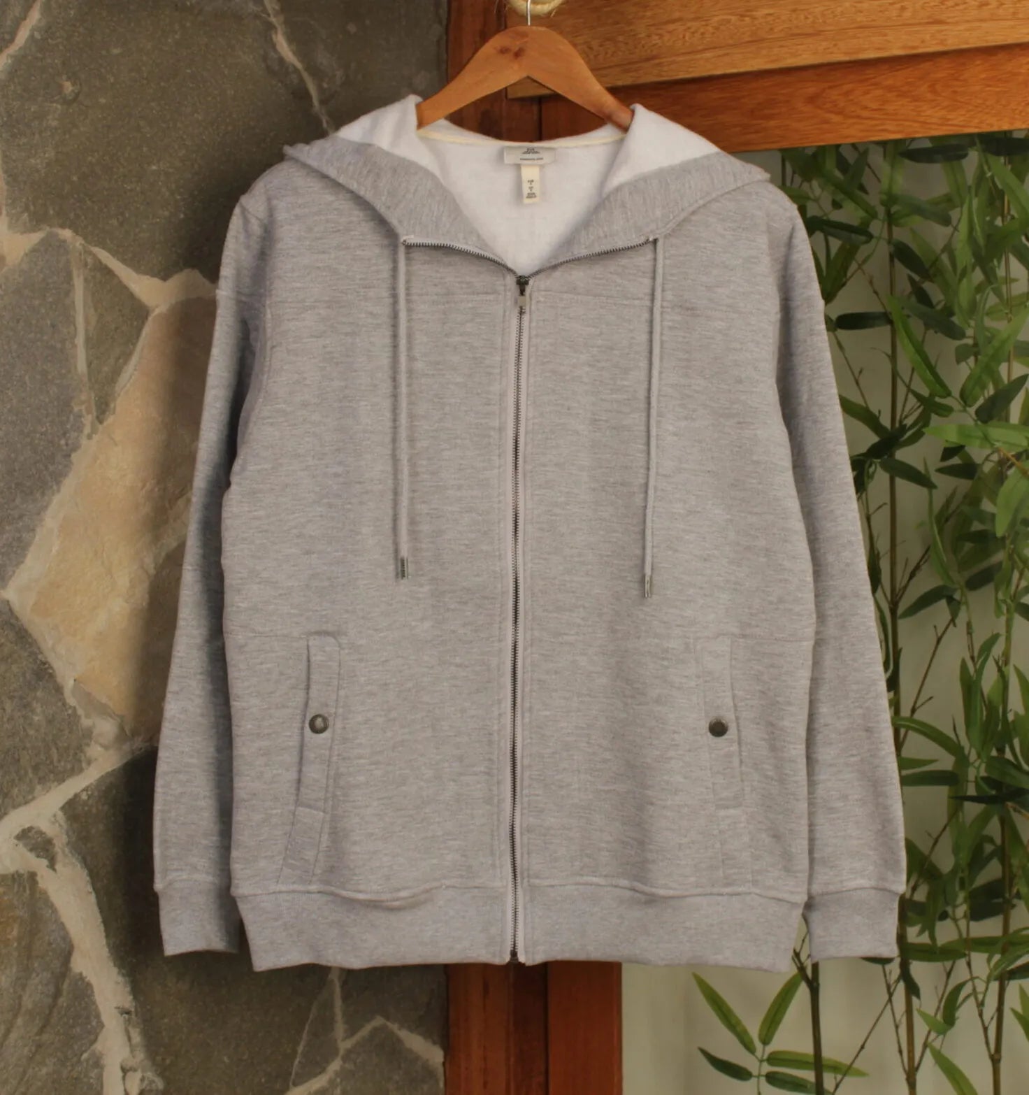 Polera Capucha – Plomo