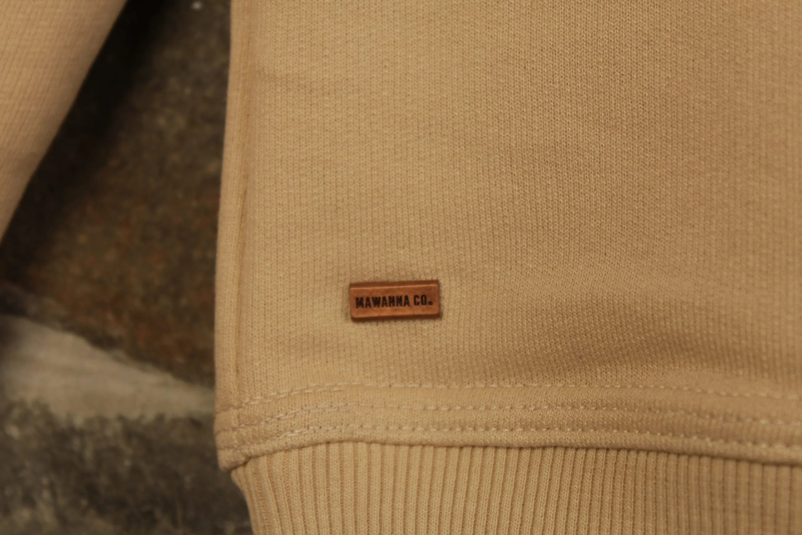 Bassic – Beige Claro